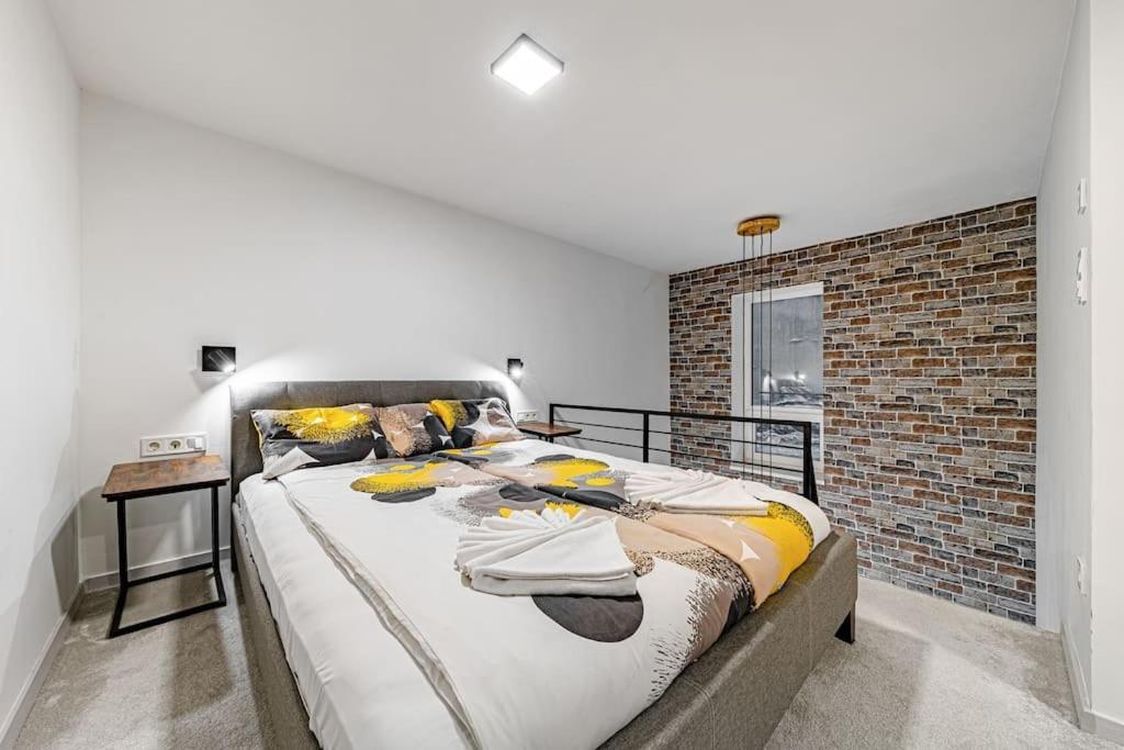 Chic Loft Bp: Industrial Gem Apartamento Budapeste Exterior foto